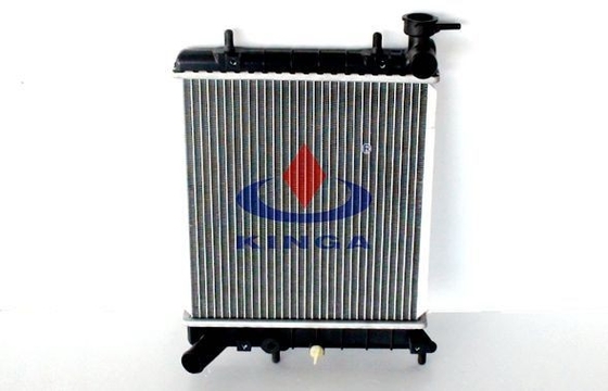 Chine radiateurs 1999 en aluminium de voiture d'OEM 25310-25050 de radiateur d'accent de Hyundai fournisseur