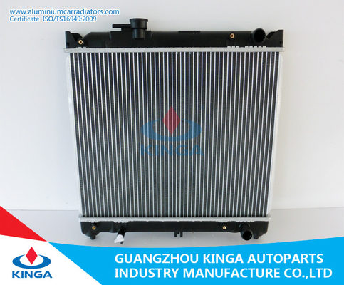 Chine Radiateurs faits sur commande en aluminium de voiture pour Suzuki VITARA '88 - 97 OEM de TA01 G16A 17700-60A00/60A11/60A12 17700 - 85C01 fournisseur