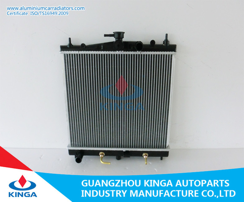 Chine Haut radiateur efficace de Nissan/radiateurs en aluminium pour les voitures classiques de Nissan Micra'02 - K12 À fournisseur