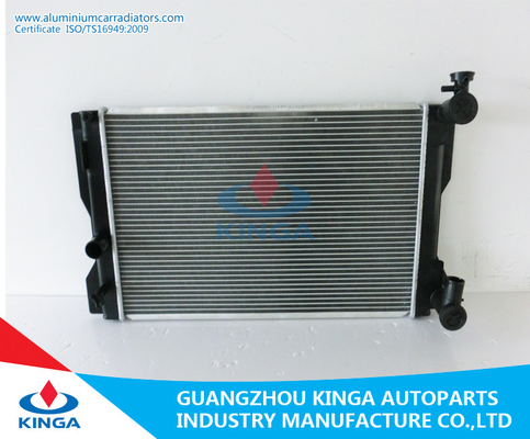 Chine Corolla ZZE142 '08 radiateurs en aluminium de radiateur de la TA Toyota pour les voitures classiques fournisseur