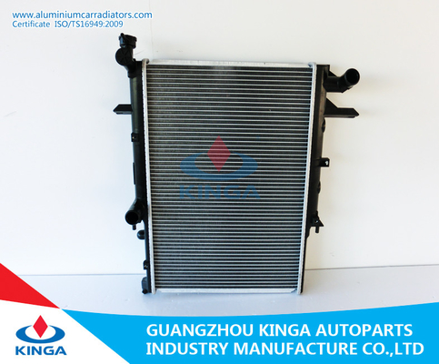 Chine Le radiateur en aluminium de vente chaud adapte le BONGO SD59T'97-99 de MAZDA utilisé pour le système de refroidissement des véhicules à moteur fournisseur