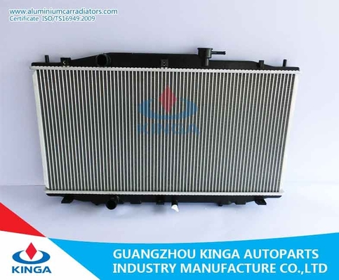 Chine La TA PA16/26 radiateurs faits sur commande de Xinlifan 520 d'aluminium de marché des accessoires de radiateurs de voiture fournisseur