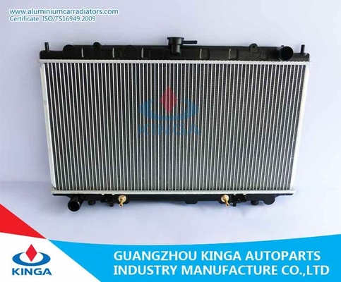 Chine Radiateurs de refroidissement de voiture de performances faites sur commande en aluminium de radiateur pour NISSAN BD22/TD27 fournisseur