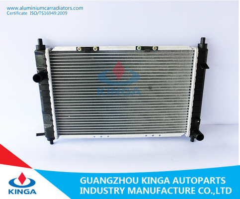 Chine Radiateur automatique de voiture de radiateur de la TA PA16mm du radiateur Matiz'98 de Daewoo avec le réservoir fournisseur