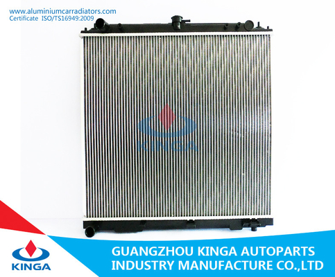 Chine OEM de refroidissement 21410-EA005 de radiateur de voiture de la TA de XTCRRA/FRONTIER 4CYL 02-04 fournisseur