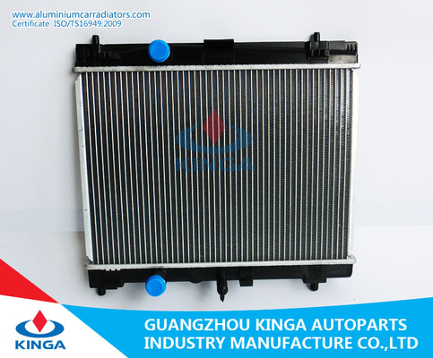 Chine Le radiateur en aluminium de Toyota adapte OEM 16400-23160/23170/0Q040 de la TA de TOYOTA VITZ '05 fournisseur