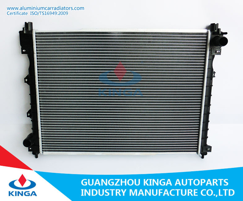 Chine Remplacement automatique de radiateur de voiture de radiateur de la TA de Land Rover L'10-13 de petit prix fantastique professionnel fournisseur