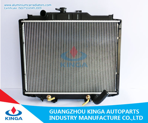 Chine Moteur automatique refroidissant le radiateur de Mitsubishi pour Delica 1986 - 1999, OEM aucun MB356378 fournisseur