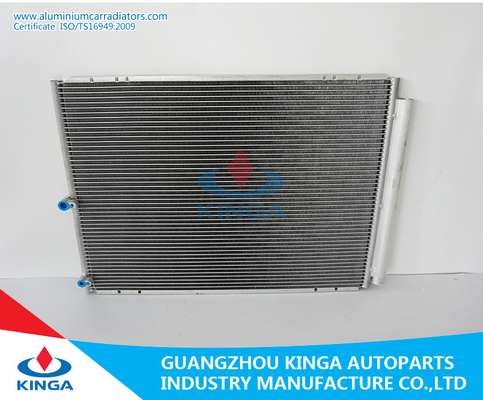 Chine Condensateur en aluminium à C.A. d'automobile pour l'OEM de LEXUS RX330 03 88450-48040 fournisseur