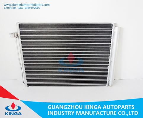 Chine Condensateur de climatisation de voiture pour OEM E60-E61 (03-) de BMW 5 64509122825 fournisseur