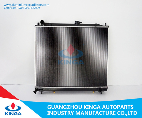 Chine Radiateurs en aluminium de voiture pour le moteur de voiture refroidissant 2007 la fan approuvée de radiateur de PAJERO V73 ISO9001/TS16949 fournisseur
