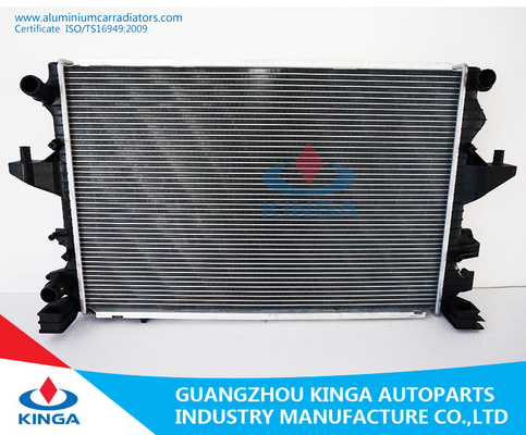 Chine Radiateurs en aluminium de voiture d'OEM pour le TRANSPORTEUR T5 03 de volkswagen - OEM 7H0 121 253 G fournisseur