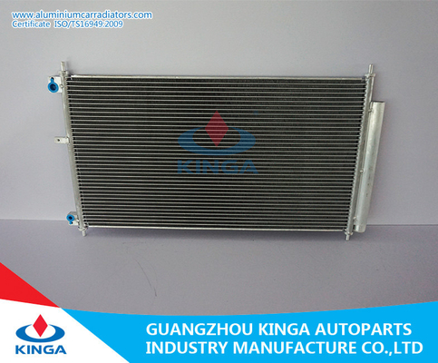 Chine Nouvelle conception pour le condensateur automatique à C.A. de remplacement refroidi à l'eau de condensateur de Honda Crider 13 fournisseur