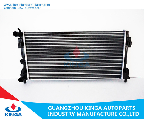 Chine SEAT IBIZA'08-MT/AUDI A1 1.6TDI'10-MT ouvrent le type réservoir en plastique de radiateurs en aluminium de voiture fournisseur