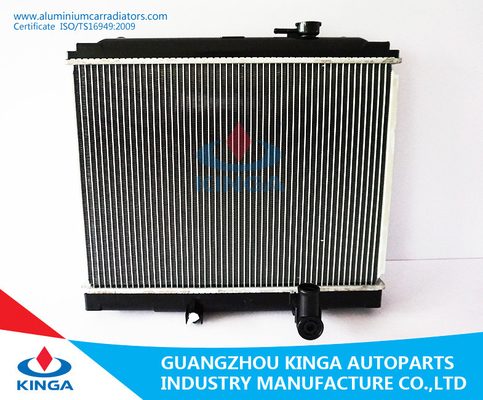 Chine Finition Toyota Sienna de radiateur de Toyota de rechange 95-98 radiateurs automatiques en aluminium de la TA fournisseur