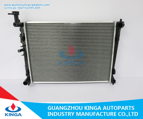Chine Radiateurs en aluminium en plastique matériels de voiture de radiateur de la TA Hyundai de KIA FORTE'10-12 fournisseur
