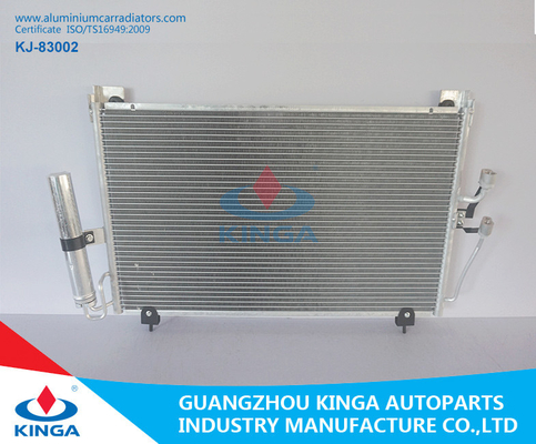 Chine Matière plastique de réservoir de radiateur de condensateur de Rapair Nissan pour l'OUTLANDER de Nissan (03-) fournisseur