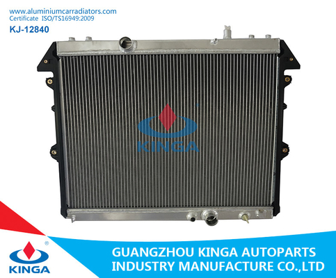Chine Hilux Innova 2004 - OEM diesel 16400-Ol160/Ol120/Ol140 de radiateur de voiture de Mt Toyota fournisseur