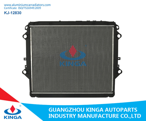 Chine radiateurs en aluminium de soudure de voiture du système de refroidissement 16400-0L431 à refroidissement par eau fournisseur