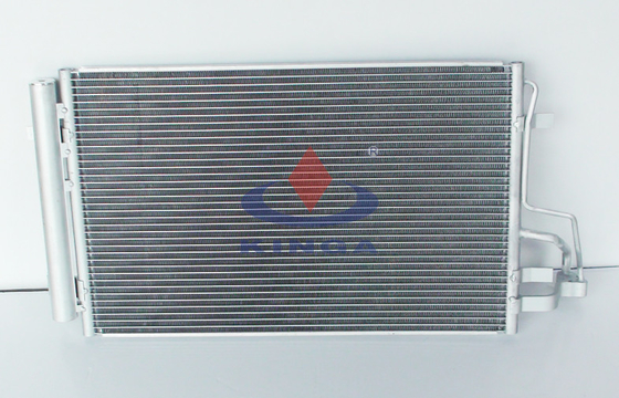 Chine Condensateur 2007 Hyundai, OEM des véhicules à moteur 97606-2H000 d'I30 de condensateur de climatiseur fournisseur
