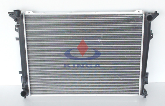 Chine radiateur 2005 de sonate de Hyundai 25310-3K140, radiateur de voiture de rechange fournisseur