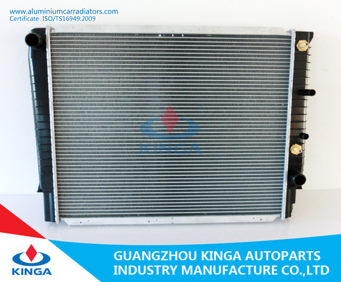 Chine Radiateur en aluminium de pièce de rechange automatique pour Volvo 940' 90 - 2.0I/2.3I OEM 3547146 fournisseur