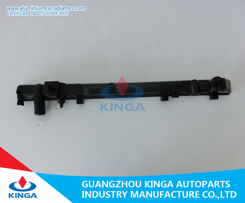 Chine Le radiateur de rechange ST191 de Toyota Carina '92-94 échoue le fond 16400-03090/74840 de la TA fournisseur