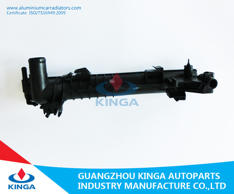 Chine Le radiateur de rechange de la TA du sprinter 06 de Mercedes échoue OEM 9065000002/0101/0202 est parti fournisseur