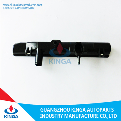 Chine Mazda DEMIO '98 couverture supérieure de radiateur en plastique du réservoir B5C8-15-200B de radiateur de la TA de PW3W fournisseur