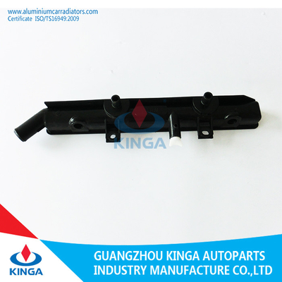 Chine Remplacement en plastique Mazda DEMIO de réservoir de radiateur du courant du fond PA66 de 'la TA B5C8-15-200B 98 PW3W fournisseur