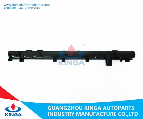 Chine Remplacement en plastique de réservoir du radiateur MR212454/MR281667 pour Mitsubishi GLANT 1998 fournisseur