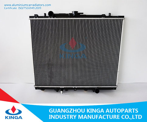 Chine Sport en aluminium 1997 de Nissan Montero de radiateurs de la voiture TS16949 2004 MN171180/MR239623 fournisseur