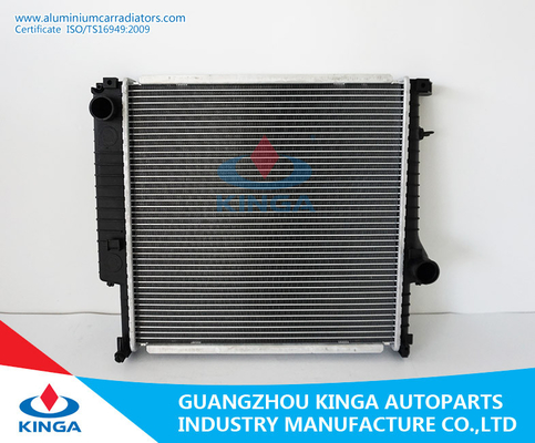 Chine Remplacement de radiateur d'échangeur de chaleur de système de refroidissement pour BMW 320I/TA de 325I'87-00 E30 fournisseur