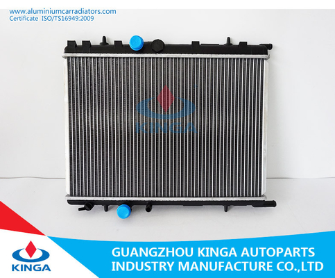 Chine Radiateur en aluminium de réservoir d'eau pour PEUGEOT CITROE BERLINGO'02/CITROEN C4'04 fournisseur