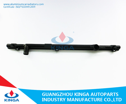 Chine Réservoir en plastique LEXUS'95-99 RX300 DPI 2453 de radiateur de l'eau d'OEM 16400-7A550 fournisseur
