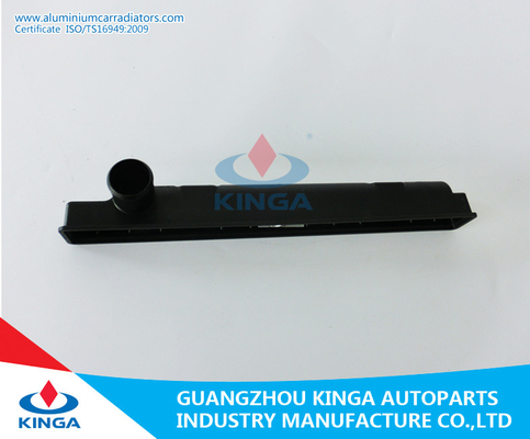 Chine Le réservoir d'eau d'accessoires de voiture pour le réservoir en plastique de radiateur de LEGACY'90-91 BC5 partie fournisseur