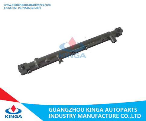 Chine Réservoir de débouché de réservoir en plastique de refroidissement de radiateur pour Toyota Sxe10 98-01 à en le plastique fournisseur