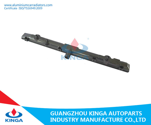 Chine Le réservoir en plastique du fond de radiateur pour Toyota Starlet'96-Np80/Ep91 Mt/réservoir de radiateur partie fournisseur
