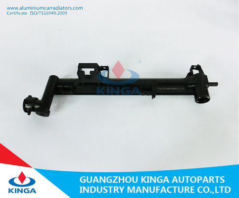 Chine Réservoir de côté de radiateur/réservoir en plastique de radiateur pour le radiateur grand de Chrysler Cherokee'05-10 Mt fournisseur