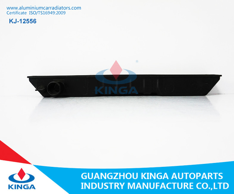 Chine Réservoir en plastique de radiateur d'OEM pour le COUREUR du radiateur 4 de voiture de TOYOTA la TA 3,0' 88-95 fournisseur