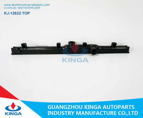 Chine Réservoir en plastique de dessus du radiateur 2011-MT de PRADO LANDCRUISER 150 de TOYOTA, pièces de rechange de voiture fournisseur