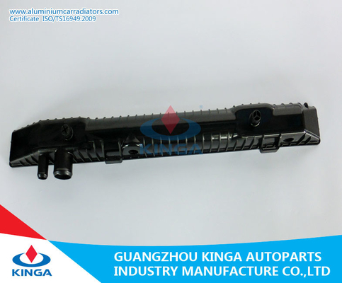 LA CHINE Réservoir inférieur d'OEM 1265000103/1103/1803 en plastique de réservoir de radiateur de W126/560SE1979-AT fournisseur
