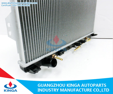 Radiateur 1999 de Hyundai pour OEM de TRAJET 25310-3A200 PA16/À fournisseur