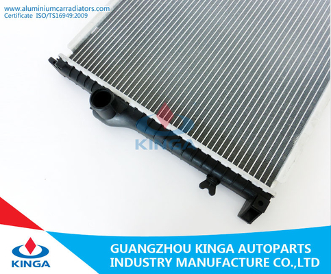 Radiateur en aluminium de voiture de pièces d'auto pour BMW 316/318/320/325 90 OEM 1719264/1723528 À fournisseur