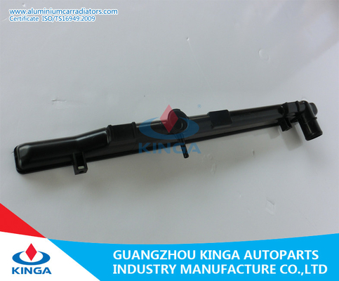 Réservoir en plastique Toyota TOWNACE NOÉ de radiateur dur fort automatique 1996 2C CR41 fournisseur
