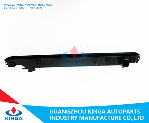 Réservoir en plastique de radiateur de système de refroidissement pour Toyota Landcruiser '93-98 FZJ80G À fournisseur