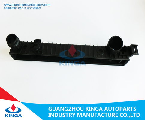 À la réparation en plastique de réservoir de radiateur du benz W220 S280 S320 97-99 de réservoir de radiateur de transmission fournisseur