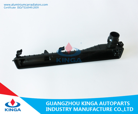 Réservoir en plastique 520/530/728/735I 98 - 00 la TA 60*457.5mm de radiateur de voiture de BMW fournisseur