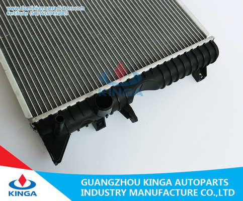 Radiateurs en aluminium de voiture OEM PCC001020 de 98-MT pour de LAND ROVER du DÉFENSEUR 2,5 TD ' fournisseur