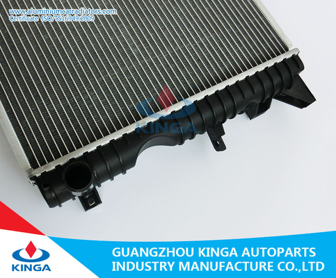 Radiateurs en aluminium de voiture OEM PCC001020 de 98-MT pour de LAND ROVER du DÉFENSEUR 2,5 TD ' fournisseur